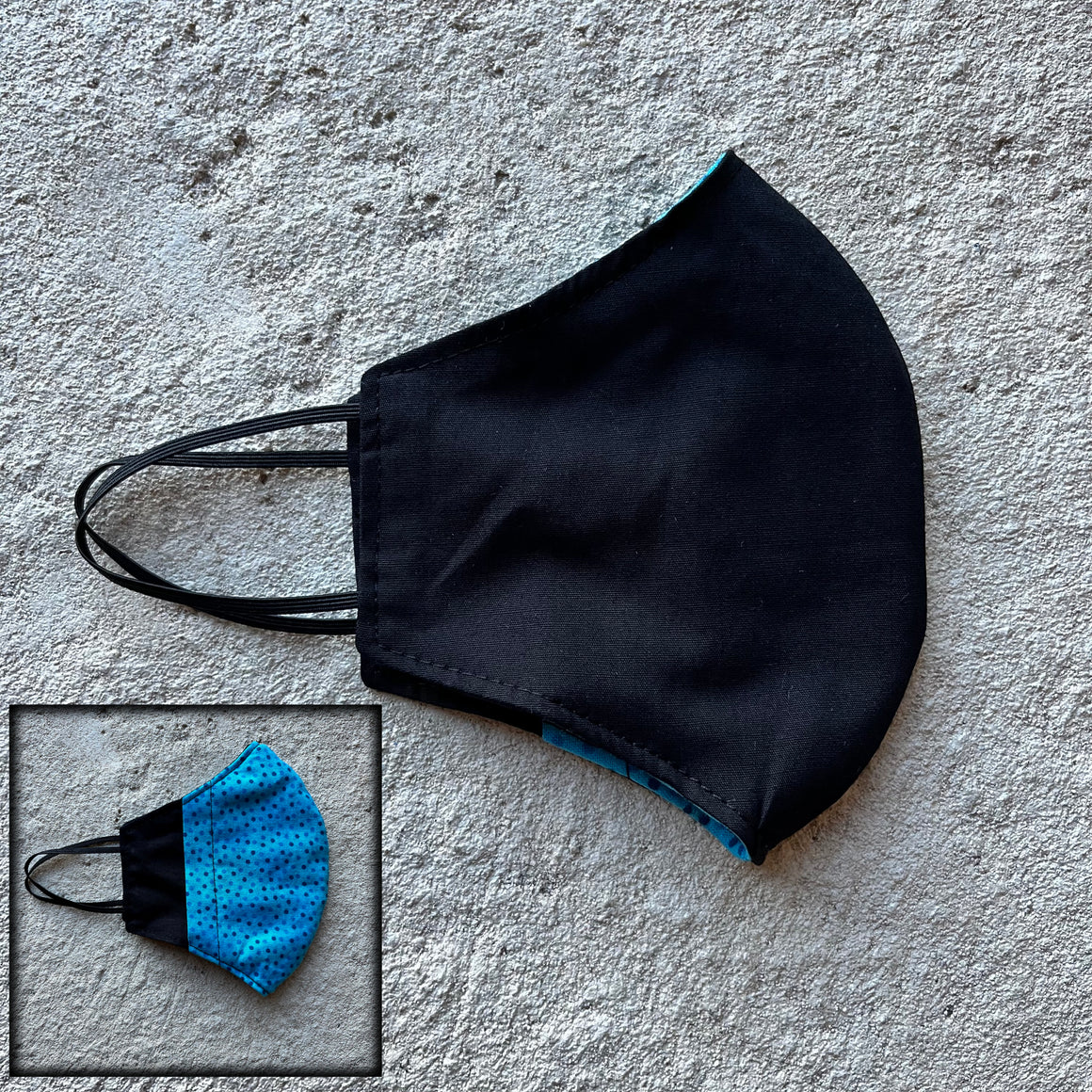 Small Cloth Mask (Child) - Black / Blue Dots